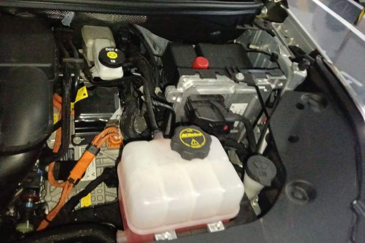 Used Buick GL8 New Energy 2025 Lu Shang Smart Enjoyment Edition 7-Seater Engine Bay Left