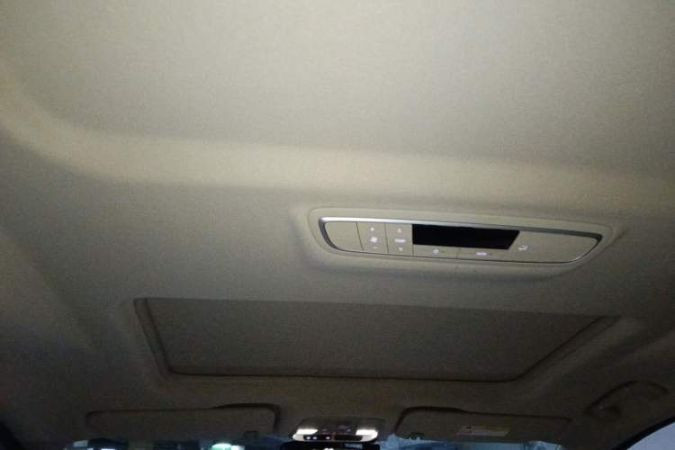 Used Buick GL8 New Energy 2025 Lu Shang Smart Enjoyment Edition 7-Seater Headliner