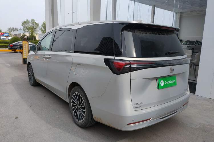 Used Buick GL8 New Energy 2025 Lu Shang Luxury Edition 7-Seater Rear Left 45 Deg