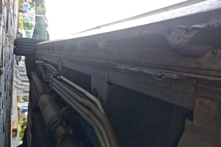 Used Buick GL8 New Energy 2025 Lu Shang Luxury Edition 7-Seater Right Side Sill