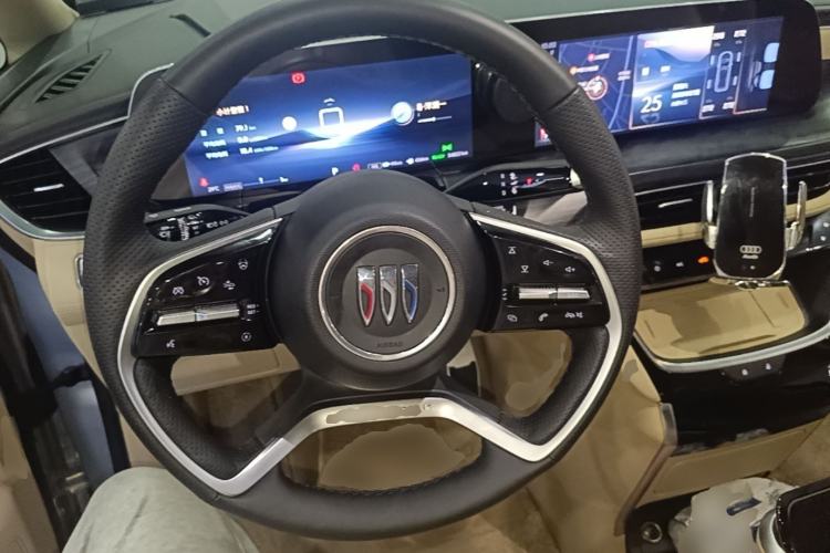 Used Buick GL8 New Energy 2025 Lu Shang Luxury Edition 7-Seater Steering Wheel