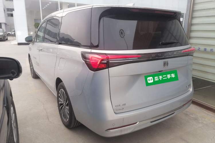 Used Buick GL8 New Energy 2025 Lu Shang Luxury Edition 7-Seater Exterior 2