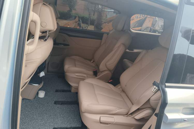 Used Buick GL8 New Energy 2025 Lu Shang Smart Enjoyment Edition 7-Seater Left Rear Seat