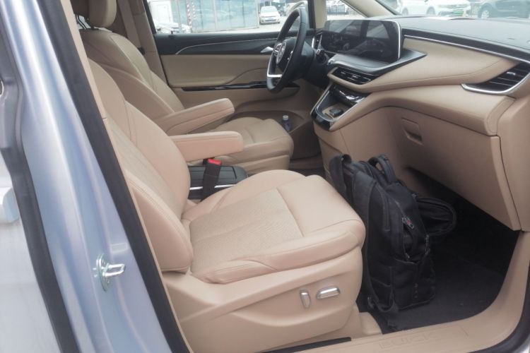 Used Buick GL8 New Energy 2025 Lu Shang Luxury Edition 7-Seater Right Front Seat
