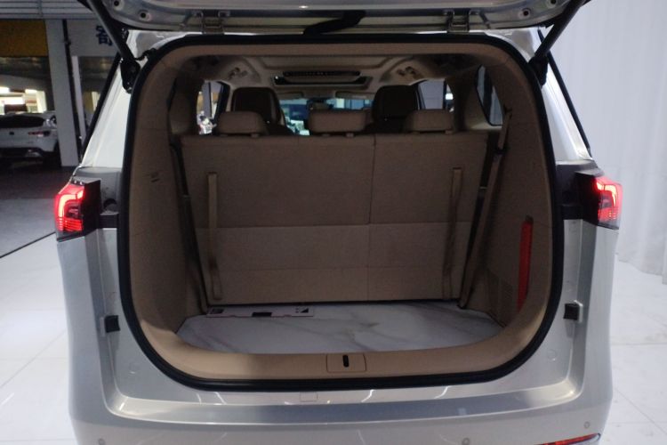 Used Buick GL8 New Energy 2025 Lu Shang Luxury Edition 7-Seater Trunk