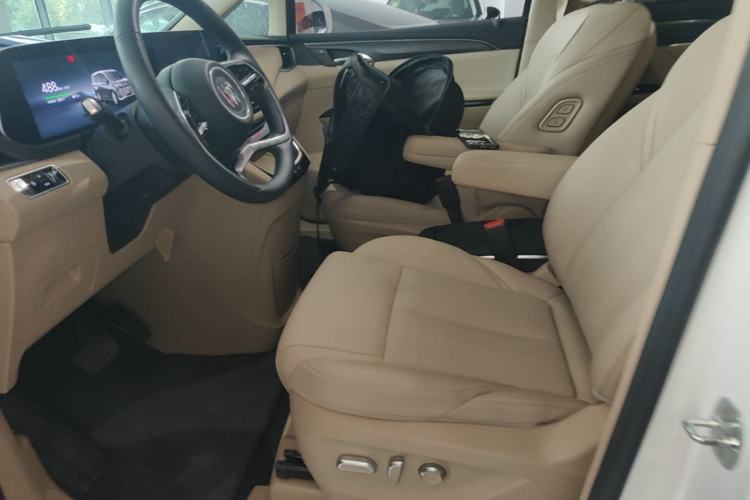 Used Buick GL8 New Energy 2025 Lu Shang Luxury Edition 7-Seater Left Front Seat