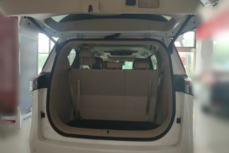 Used Buick GL8 New Energy 2025 Lu Shang Luxury Edition 7-Seater Trunk