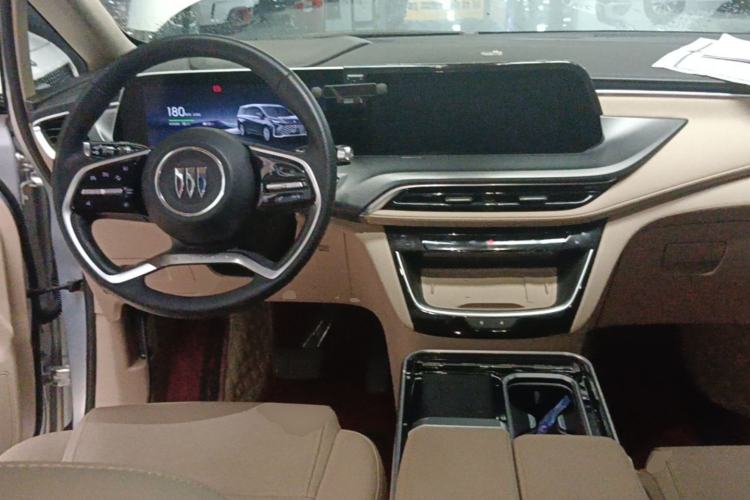 Used Buick GL8 New Energy 2025 Lu Shang Luxury Edition 7-Seater Center Console