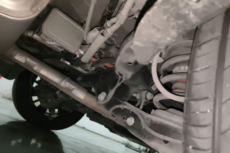 Used Buick GL8 New Energy 2025 Lushang First-Drive Edition 7-Seater Chassis Rear Right