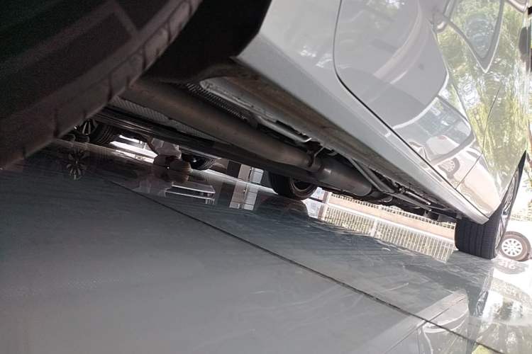 Used Buick GL8 New Energy 2025 Lu Shang Luxury Edition 7-Seater Chassis Rear Right