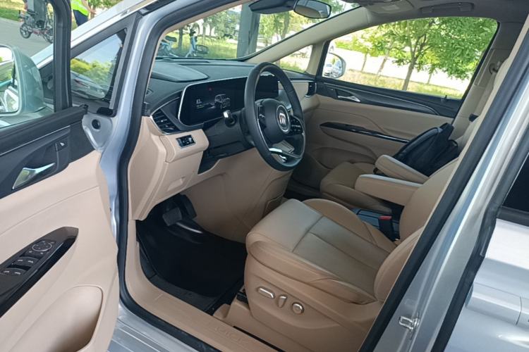 Used Buick GL8 New Energy 2025 Lu Shang Luxury Edition 7-Seater Driver Seat