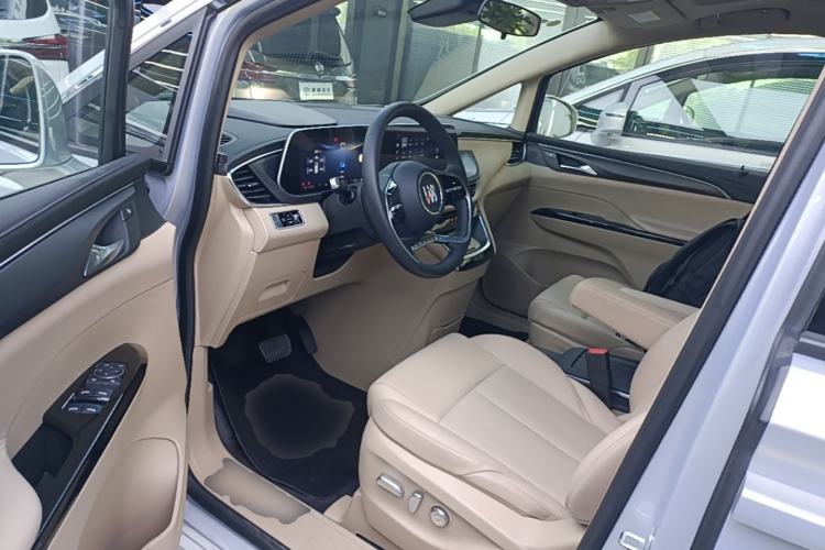 Used Buick GL8 New Energy 2025 Lu Shang Luxury Edition 7-Seater Driver Seat