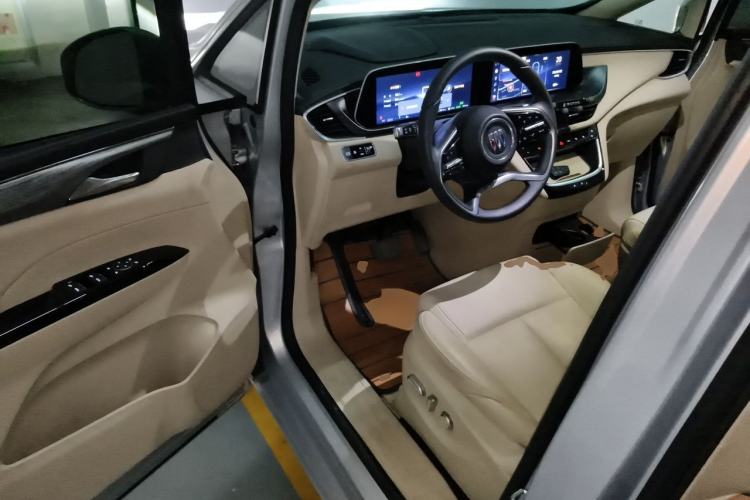 Used Buick GL8 New Energy 2025 Lushang First-Drive Edition 7-Seater Driver Seat