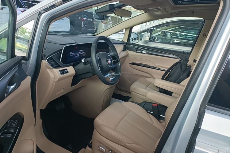 Used Buick GL8 New Energy 2025 Lu Shang Luxury Edition 7-Seater Driver Seat