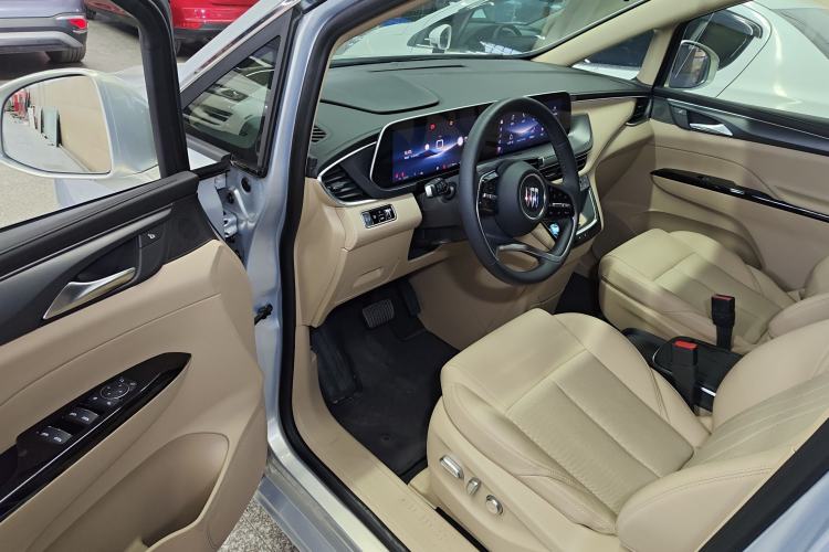 Used Buick GL8 New Energy 2025 Lu Shang Luxury Edition 7-Seater Driver Seat