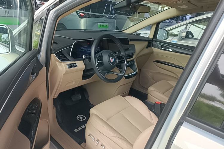 Used Buick GL8 New Energy 2025 Lu Shang Luxury Edition 7-Seater Driver Seat
