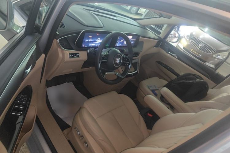 Used Buick GL8 New Energy 2025 Lu Shang Luxury Edition 7-Seater Driver Seat