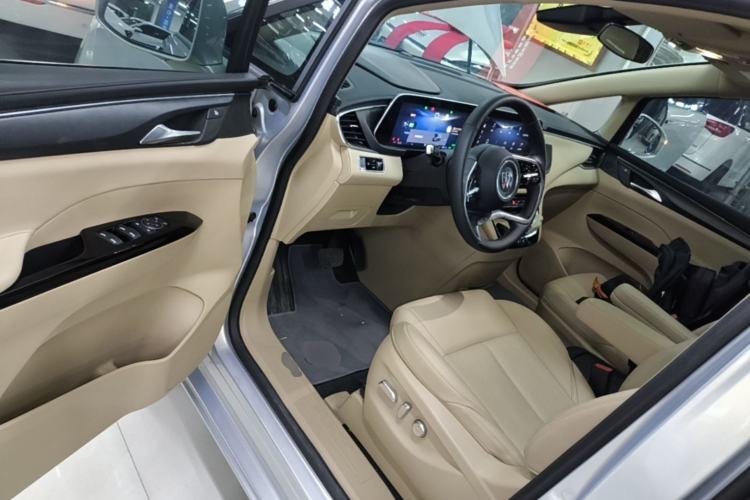 Used Buick GL8 New Energy 2025 Lu Shang Luxury Edition 7-Seater Driver Seat