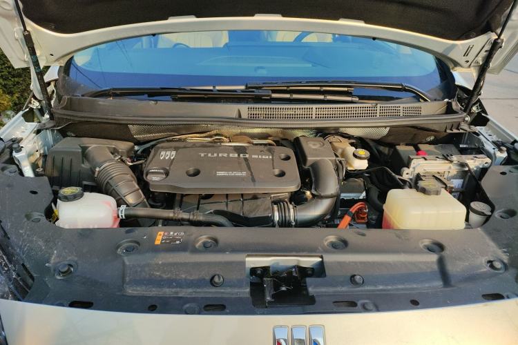 Used Buick GL8 New Energy 2025 Lu Shang Luxury Edition 7-Seater Engine Bay