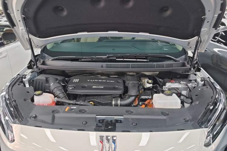 Used Buick GL8 New Energy 2025 Lu Shang Smart Enjoyment Edition 7-Seater Engine Bay