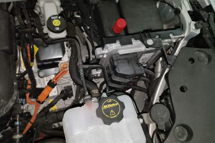 Used Buick GL8 New Energy 2025 Lushang First-Drive Edition 7-Seater Engine Bay Left