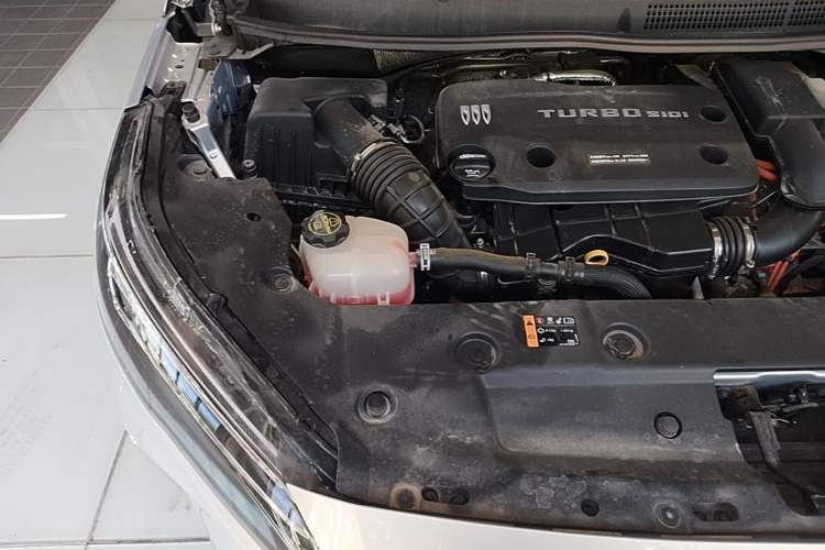 Used Buick GL8 New Energy 2025 Lu Shang Luxury Edition 7-Seater Engine Bay Right