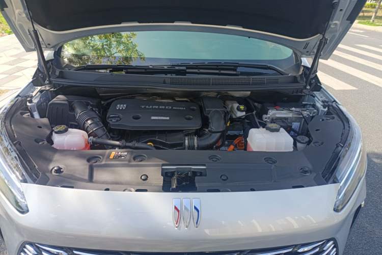Used Buick GL8 New Energy 2025 Lushang First-Drive Edition 7-Seater Engine Bay