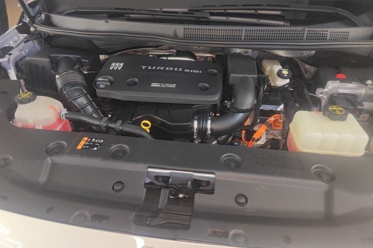 Used Buick GL8 New Energy 2025 Lu Shang Luxury Edition 7-Seater Engine Bay