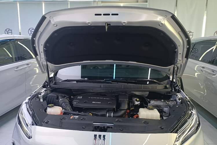 Used Buick GL8 New Energy 2025 Lu Shang Luxury Edition 7-Seater Engine Bay
