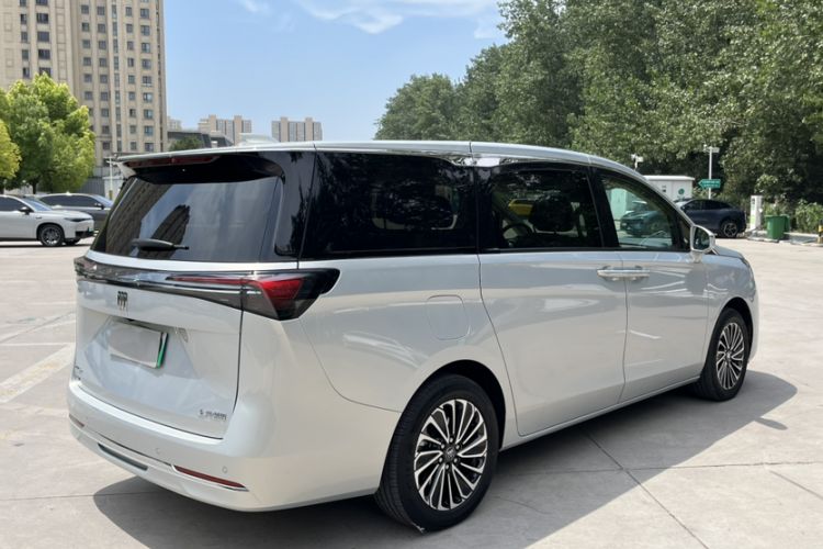 Used Buick GL8 New Energy 2025 Lu Shang Luxury Edition 7-Seater Exterior 11