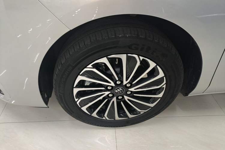 Used Buick GL8 New Energy 2025 Lu Shang Luxury Edition 7-Seater Exterior 4