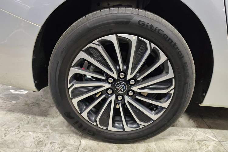 Used Buick GL8 New Energy 2025 Lu Shang Luxury Edition 7-Seater Exterior 5