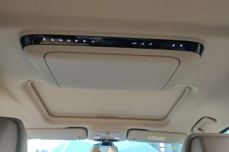 Used Buick GL8 New Energy 2025 Lu Shang Luxury Edition 7-Seater Headliner