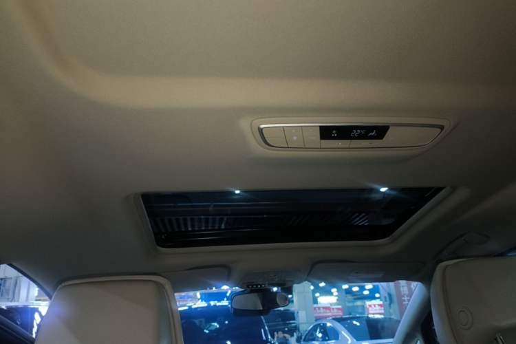 Used Buick GL8 New Energy 2025 Lu Shang Smart Enjoyment Edition 7-Seater Headliner