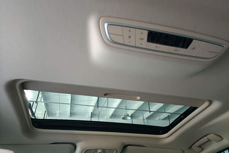 Used Buick GL8 New Energy 2025 Lu Shang Smart Enjoyment Edition 7-Seater Headliner