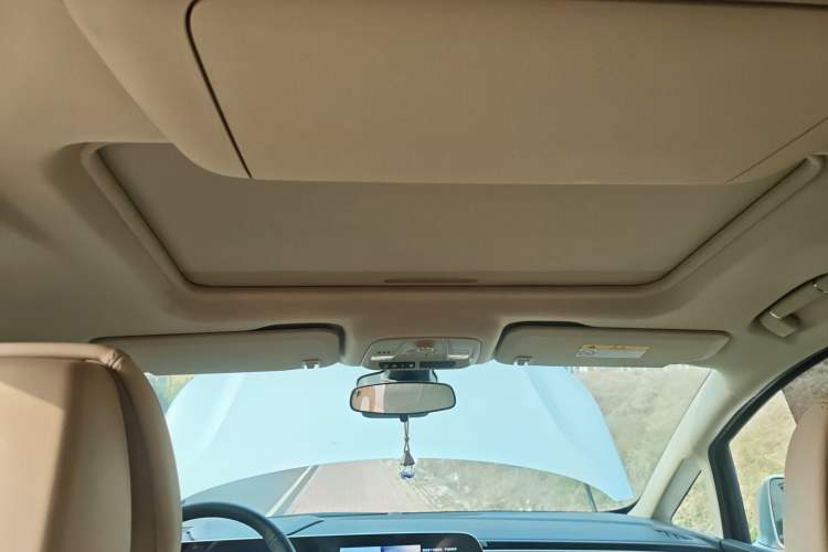 Used Buick GL8 New Energy 2025 Lu Shang Luxury Edition 7-Seater Headliner
