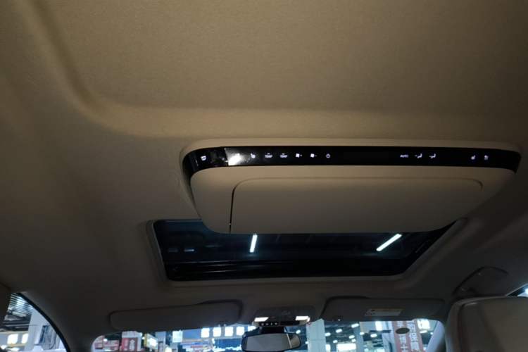 Used Buick GL8 New Energy 2025 Lu Shang Luxury Edition 7-Seater Headliner