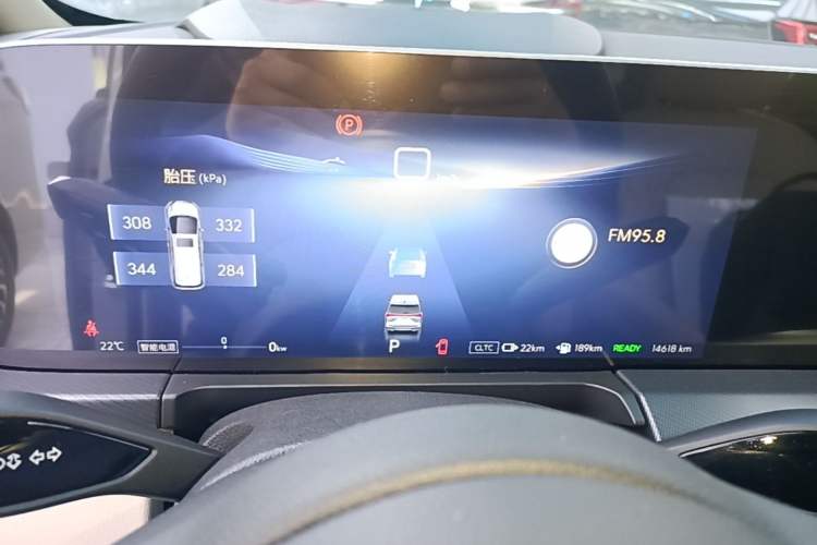 Used Buick GL8 New Energy 2025 Lu Shang Luxury Edition 7-Seater Instrument Cluster