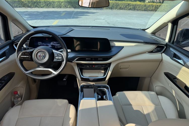 Used Buick GL8 New Energy 2025 Lu Shang Luxury Edition 7-Seater Interior 1