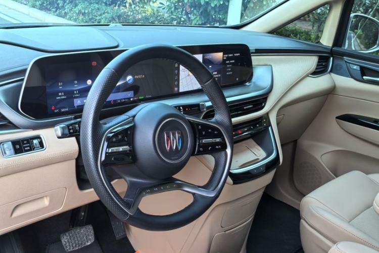 Used Buick GL8 New Energy 2025 Lu Shang Luxury Edition 7-Seater Interior 3