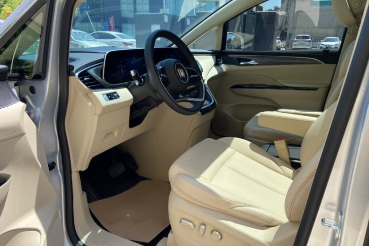 Used Buick GL8 New Energy 2025 Lu Shang Smart Enjoyment Edition 7-Seater Interior 6