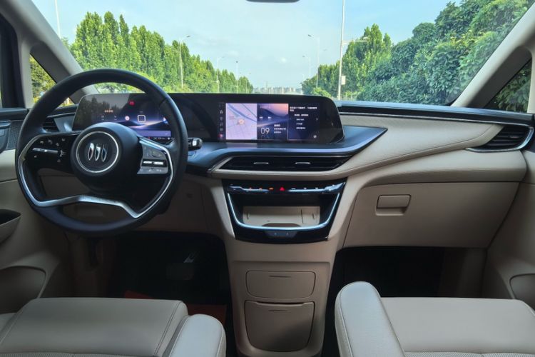 Used Buick GL8 New Energy 2025 Lu Shang Luxury Edition 7-Seater Interior 8