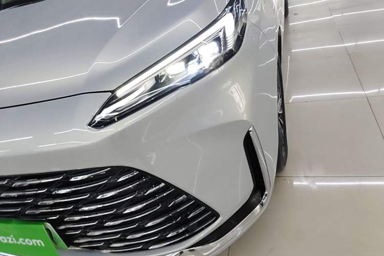 Used Buick GL8 New Energy 2025 Lushang First-Drive Edition 7-Seater Left Front Headlight