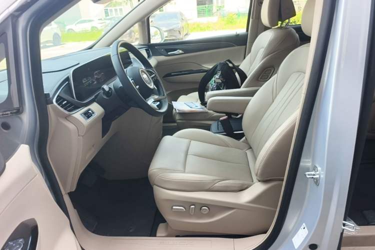 Used Buick GL8 New Energy 2025 Lu Shang Luxury Edition 7-Seater Left Front Seat