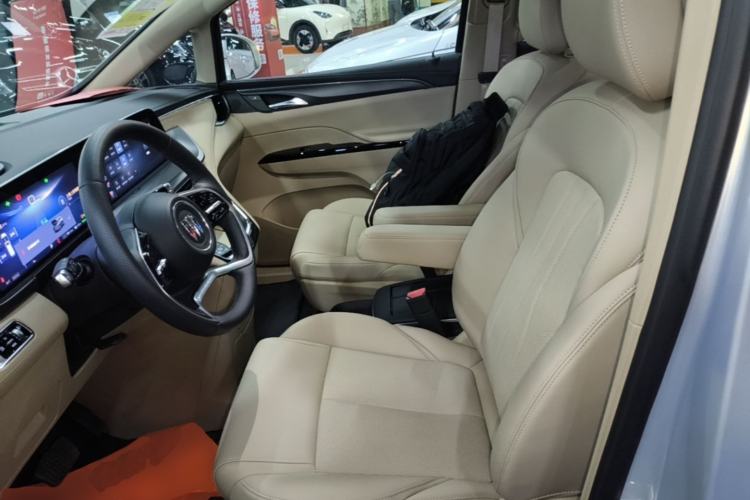 Used Buick GL8 New Energy 2025 Lu Shang Luxury Edition 7-Seater Left Front Seat
