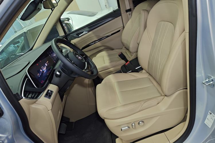 Used Buick GL8 New Energy 2025 Lu Shang Luxury Edition 7-Seater Left Front Seat
