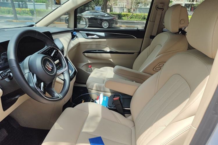 Used Buick GL8 New Energy 2025 Lu Shang Luxury Edition 7-Seater Left Front Seat