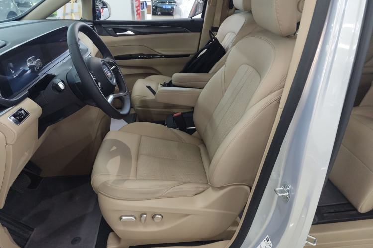 Used Buick GL8 New Energy 2025 Lu Shang Luxury Edition 7-Seater Left Front Seat