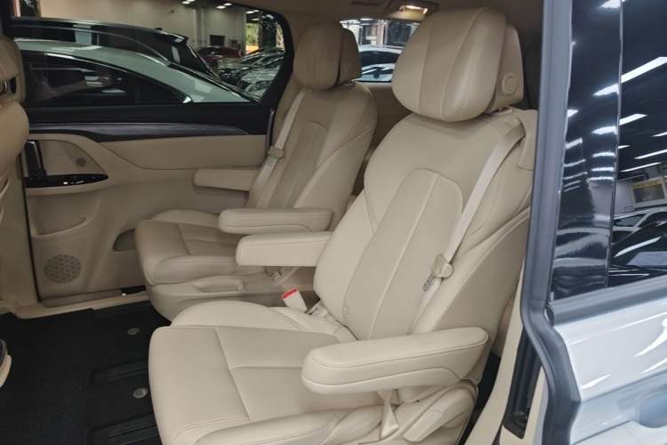 Used Buick GL8 New Energy 2025 Lu Shang Smart Enjoyment Edition 7-Seater Left Rear Seat