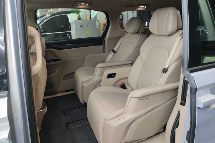 Used Buick GL8 New Energy 2025 Lu Shang Luxury Edition 7-Seater Left Rear Seat